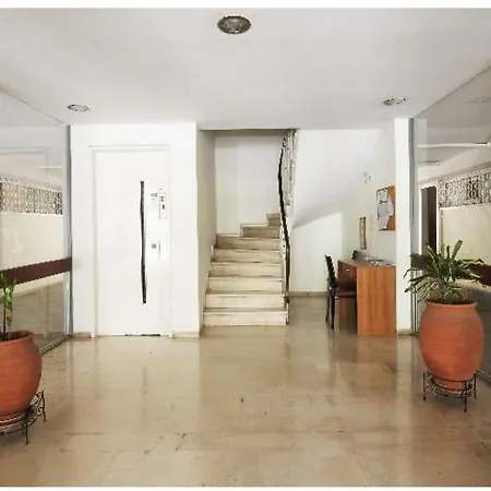 Christina's Flat Apartment